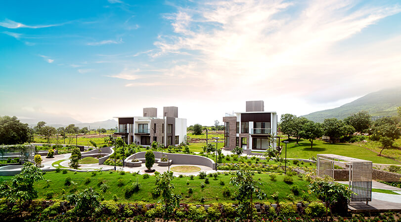 EMBRACE A STRESS-FREE LIFE AT VAARIVANA